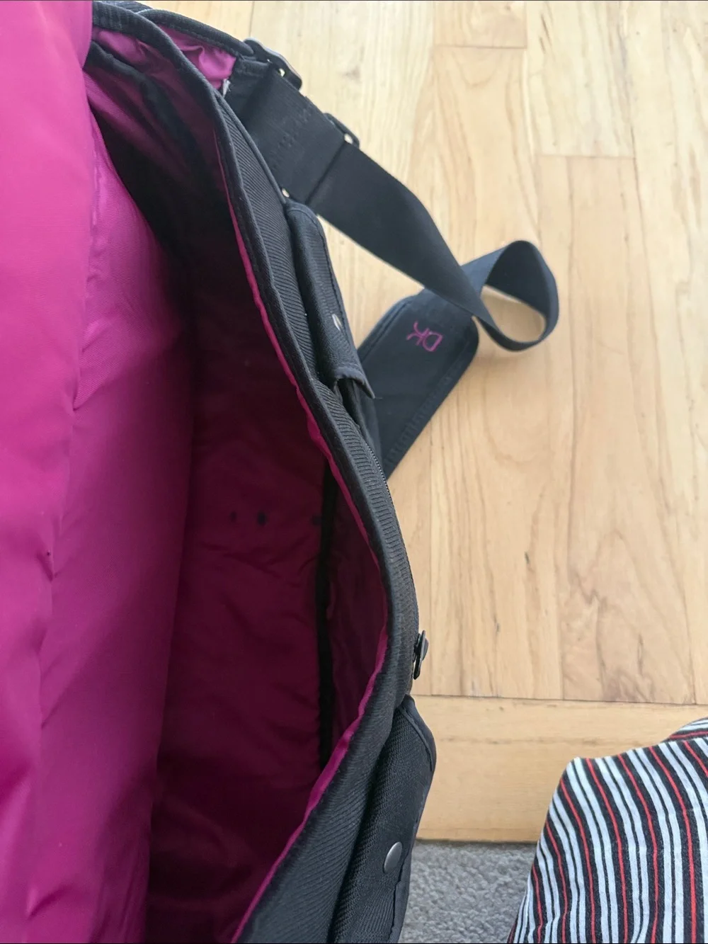 Dakine Black Messenger Bag with Front Flap